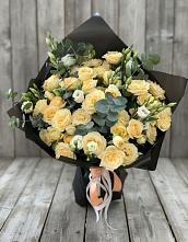 Букет цветов из:  Розы и Лизиантусы #REPLACE_PRED# Кстово