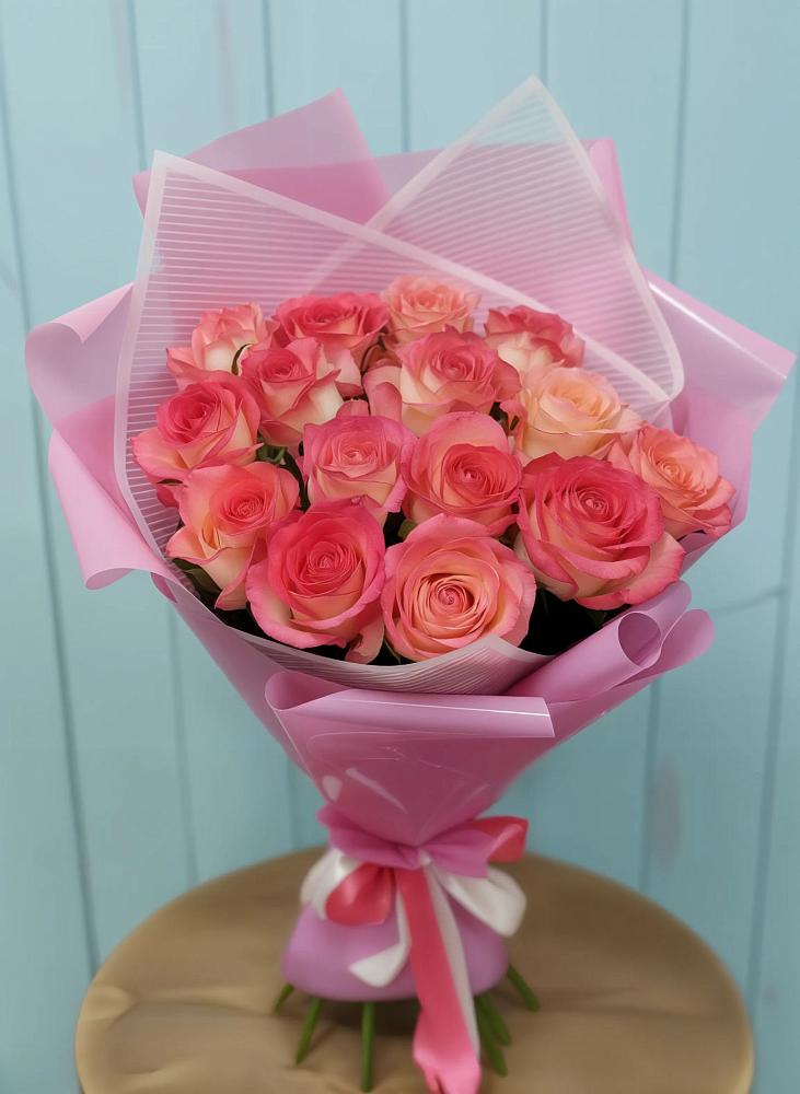 Букет 15 Розовых роз Равель в Кстово