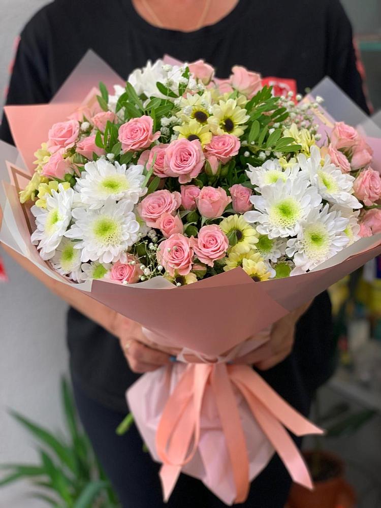 Букет цветов из: Розы и Хризантемы в Кстово