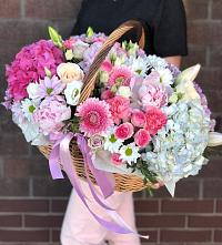 Цветочная композиция из Розы, Хризантемы, Пионы и Лизиантусы в корзине #REPLACE_PRED# Кстово