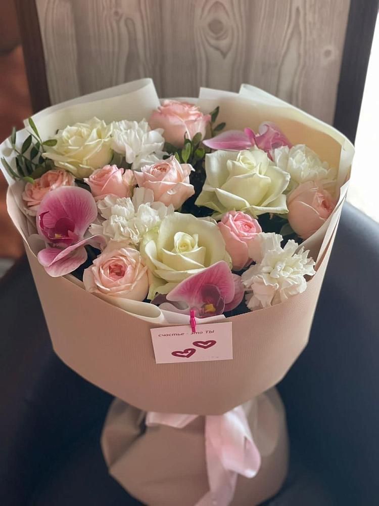 Букет цветов из: Орхидеи, Розы и Гвоздики в Кстово