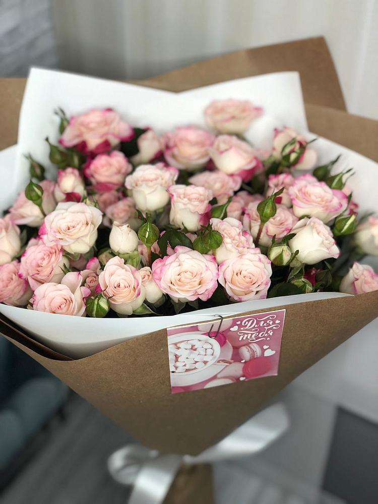 Букет цветов из: Розы в Кстово