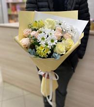 Букет цветов из:  Альстромерии, Розы и Хризантемы в Кстово