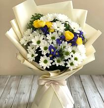 Букет цветов из:  Ирисы, Хризантемы и Розы #REPLACE_PRED# Кстово