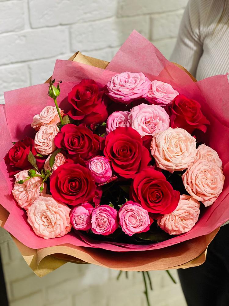 Букет цветов из: Розы в Кстово