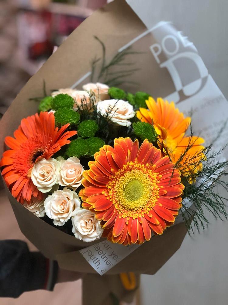 Букет цветов из: Герберы, Хризантемы и Розы в Кстово