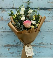 Букет цветов из:  Розы и Лизиантусы в Кстово