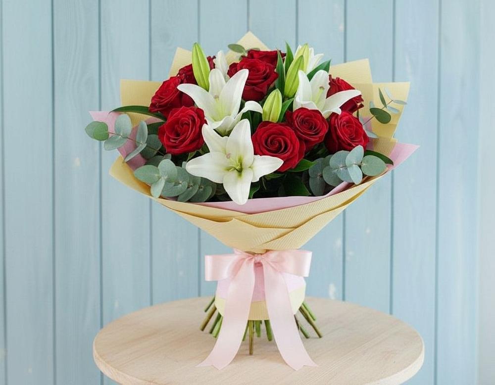 Букет цветов из: Лилии и Розы в Кстово